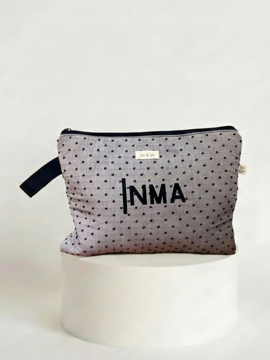 bolso en grises y topos negros